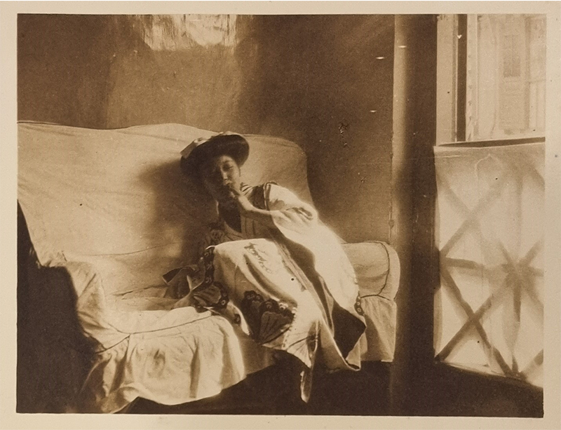 A Japanese woman in her quarters. Based on her attire and the handwritten caption, “A Oriental Star in Singapore”, she was most likely a karayuki-san or an entertainer. Image reproduced from Singapore: Photographs, Early 20th Century. (n.p.: n.p., 1900 and 1930?). (From National Library Singapore, call no. RRARE 959.5703 SIN. Donated by Kelvin Ang Kah Eng).